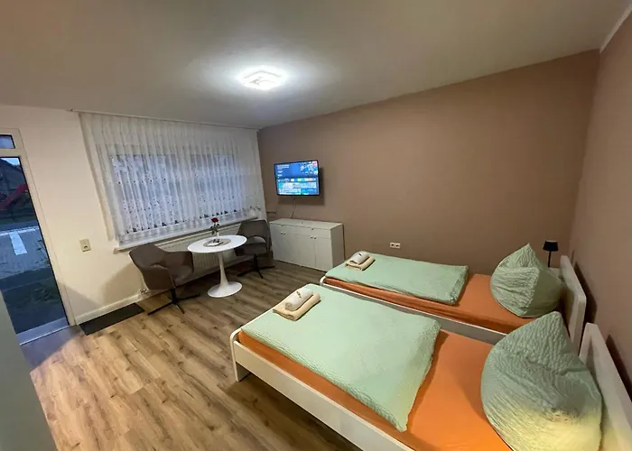 Top-Moderne Ferienwohnung Und Apartments Auf Frueherem Wunderschoenen Bauernhof Im Elbe-Elster-Kreis In Brandenburg Bei Herzberg-Elster, Schoenewalde, Holzdorf