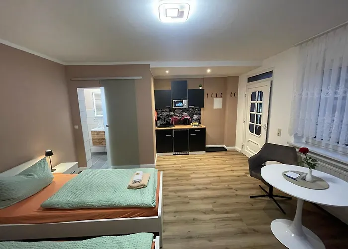 Top-Moderne Ferienwohnung Und Apartments Auf Frueherem Wunderschoenen Bauernhof Im Elbe-Elster-Kreis In Brandenburg Bei Herzberg-Elster, Schoenewalde, Holzdorf